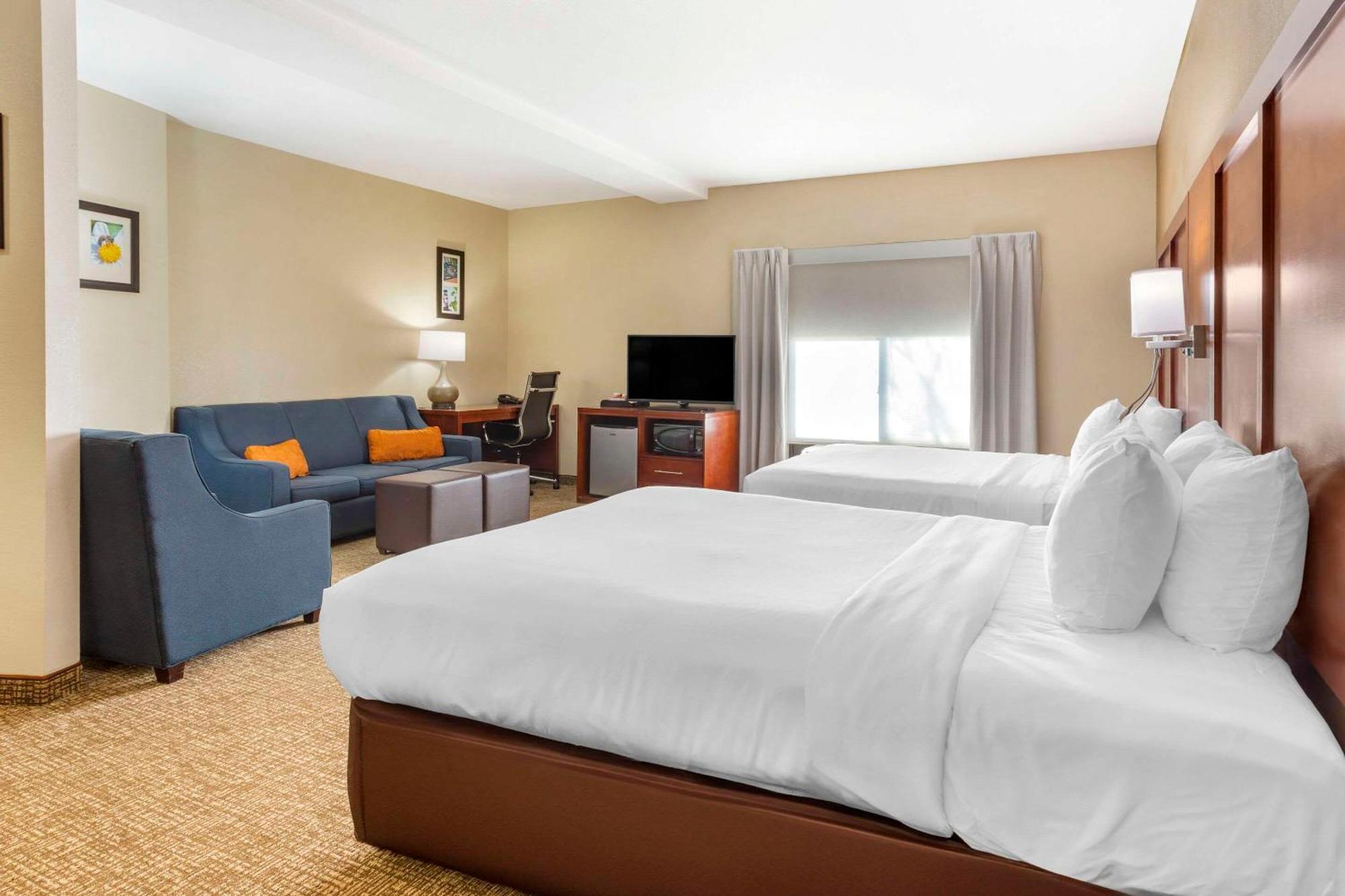 Comfort Suites Wilson - I - 95 Exteriör bild