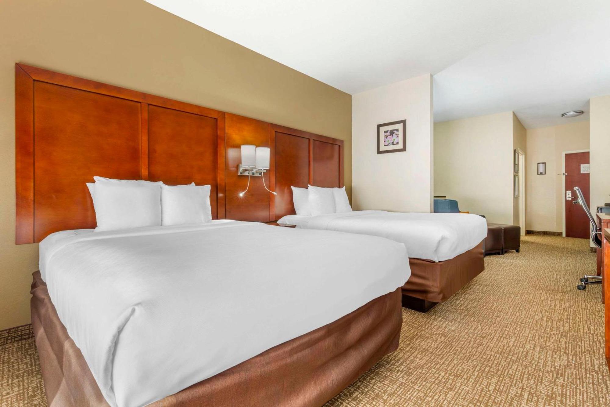 Comfort Suites Wilson - I - 95 Exteriör bild