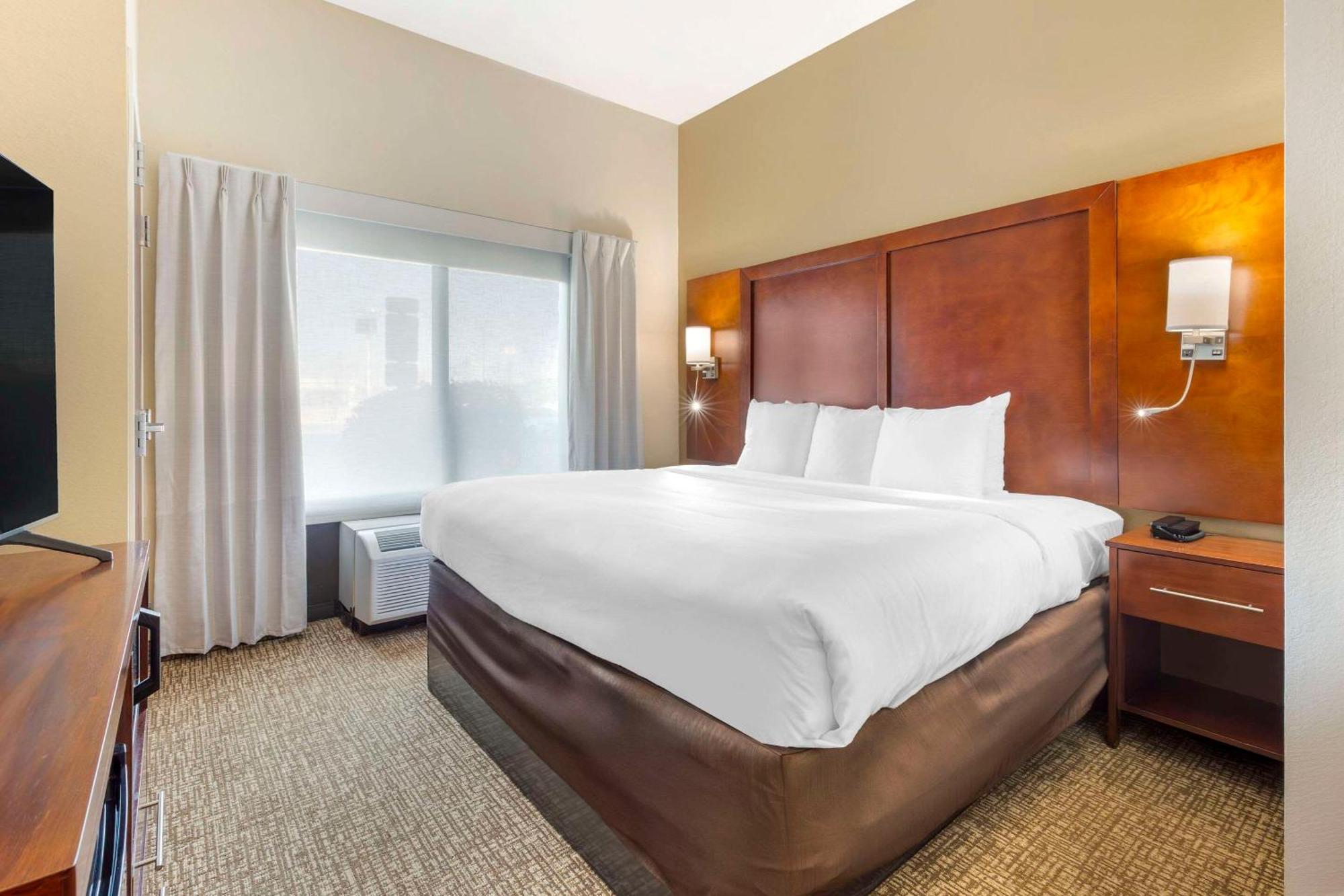 Comfort Suites Wilson - I - 95 Exteriör bild