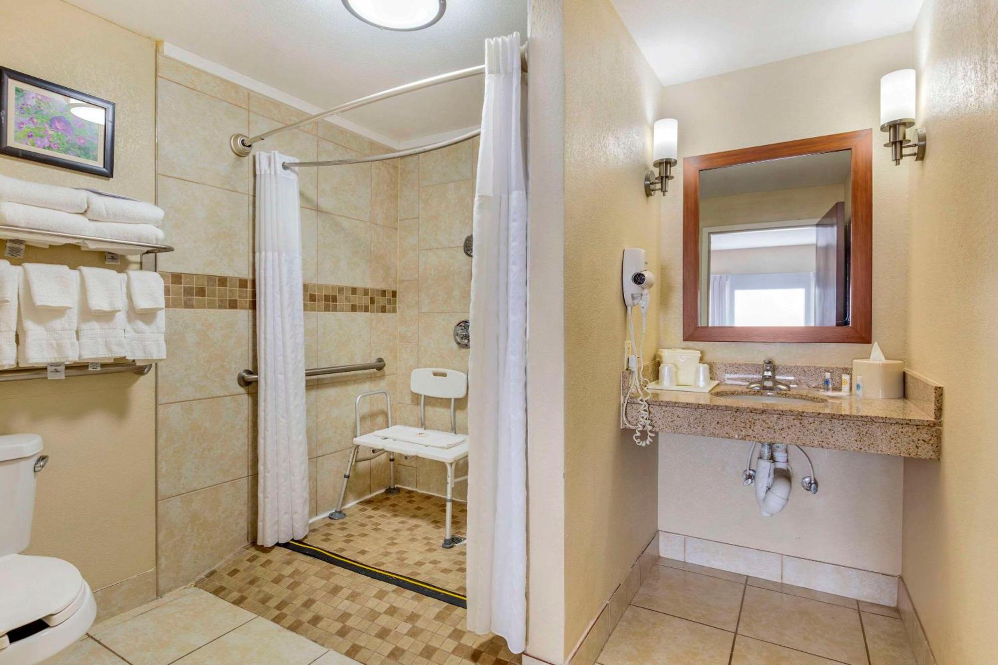 Comfort Suites Wilson - I - 95 Exteriör bild